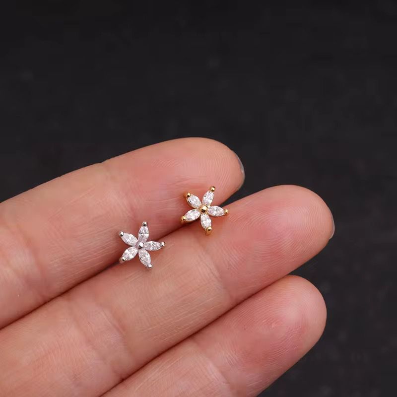 Star Flower Stud